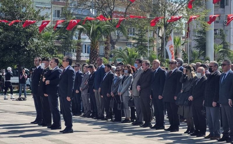 Gazi Mustafa Kemal Atatürk’ün Edremit’e 88. yılı düzenlenen törenle kutlandı
