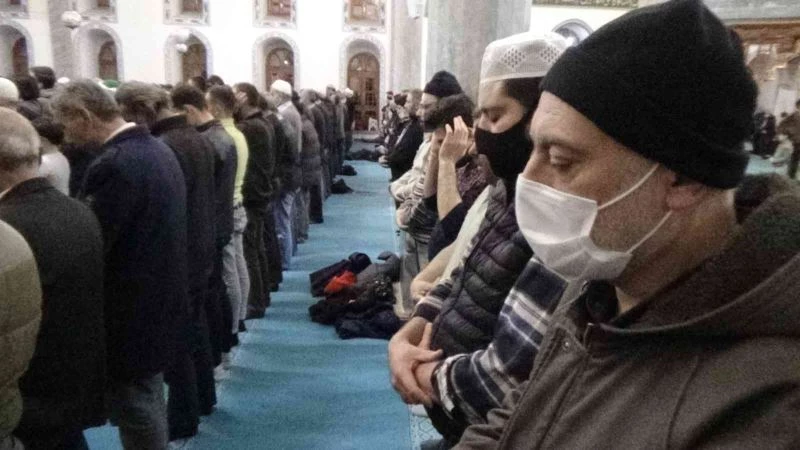 Kütahya’da Enderun usulü teravih namazı
