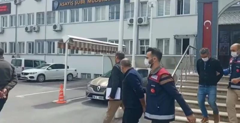 Bursa’da kuyumculara sahte altın satışı yapan 4 kişi yakalandı
