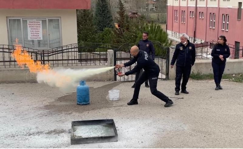 Nallıhan Polisine Yangın Eğitimi
