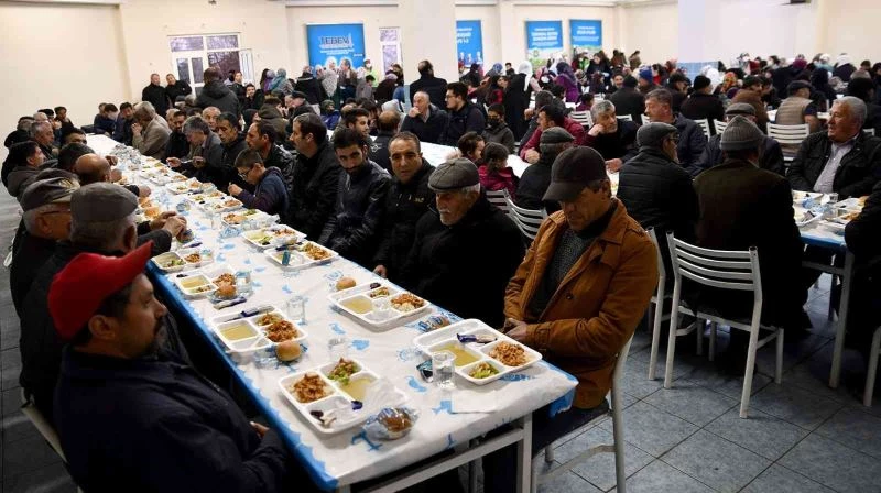 Gündüzler mahallesinde Ramazan bereketi paylaşıldı
