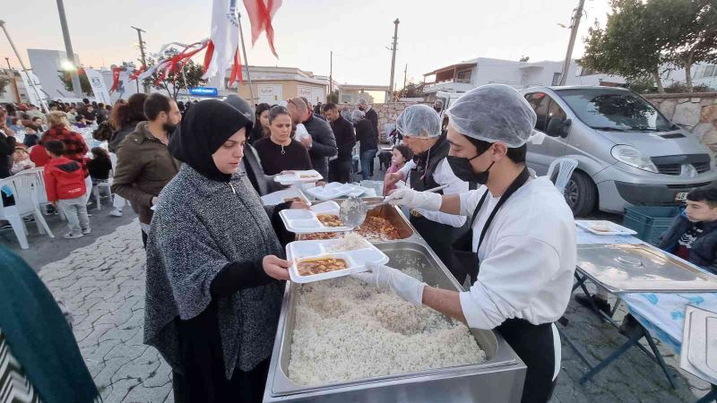 Bodrum’da binlerce kişi aynı sofrada buluştu
