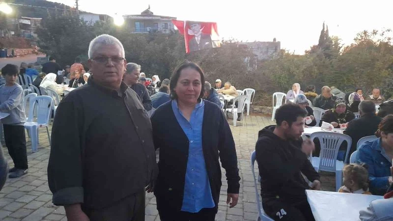 Milas Kemikler Mahallesi iftar yemeğinde bir araya geldi
