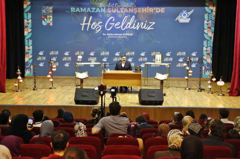 İlahiyatçı Mehmet Fatih Çıtlak Sultangazi Belediyesi’nin konuğu oldu

