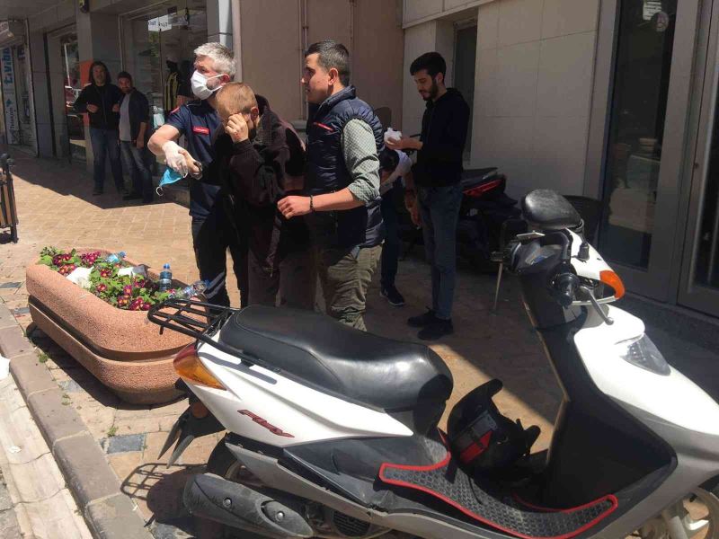 Milas’ta meydana gelen motosiklet kazasında iki kişi yaralandı.

