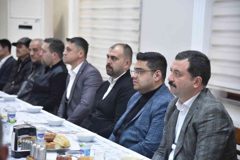 Ülkü Ocakları Dursunbey’de iftar programında buluştu
