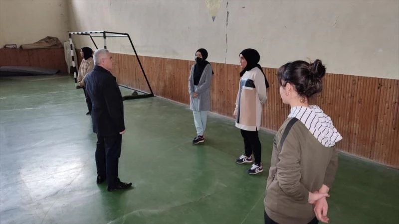 Bucak Belediyesinin kurslarında yetişen 28 kişiden 23