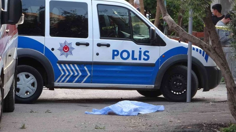 Kardeşleri ile çöp atmaya gitti, oyun oynadığı kamyonun altında can verdi
