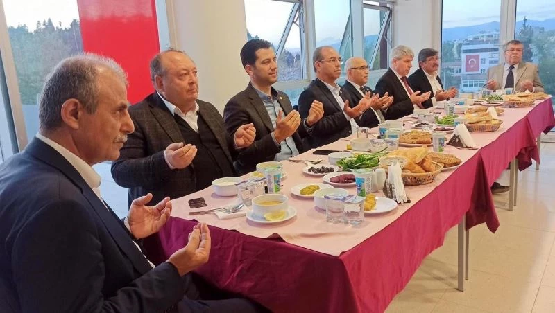 Başkan Tarhan: “Cumhur ittifakı birlik içinde 2023 seçimlerine hazırlanıyor”
