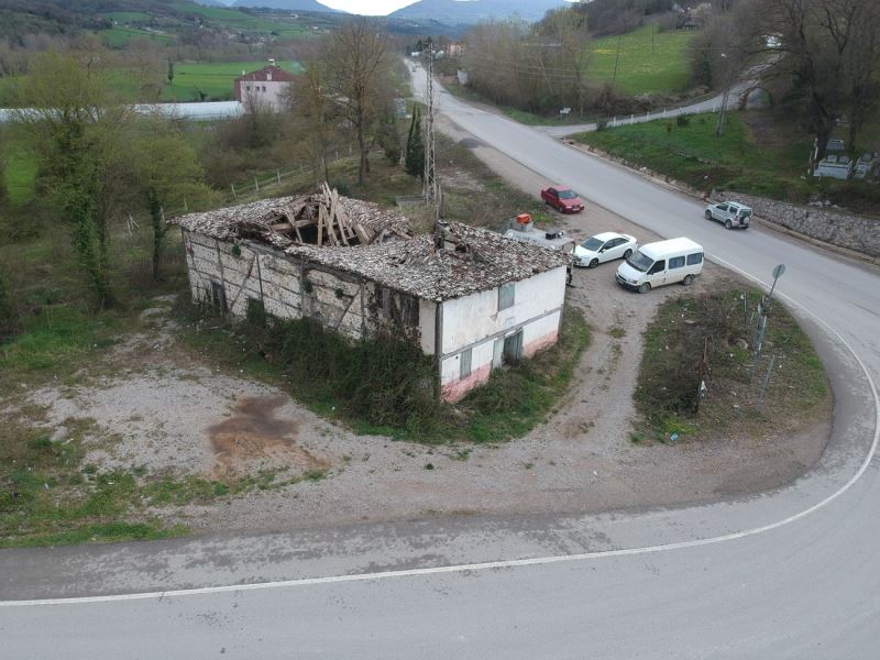 Sinop’ta 167 yıllık cami bakımsızlıktan viraneye döndü
