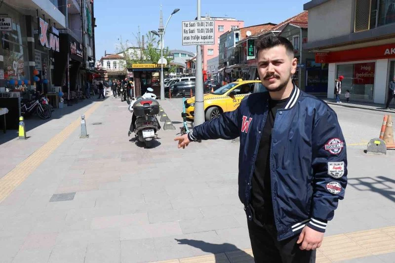 Satın almak istediğini söylediği motosikleti ’Park edeceğim’ bahanesiyle çaldı
