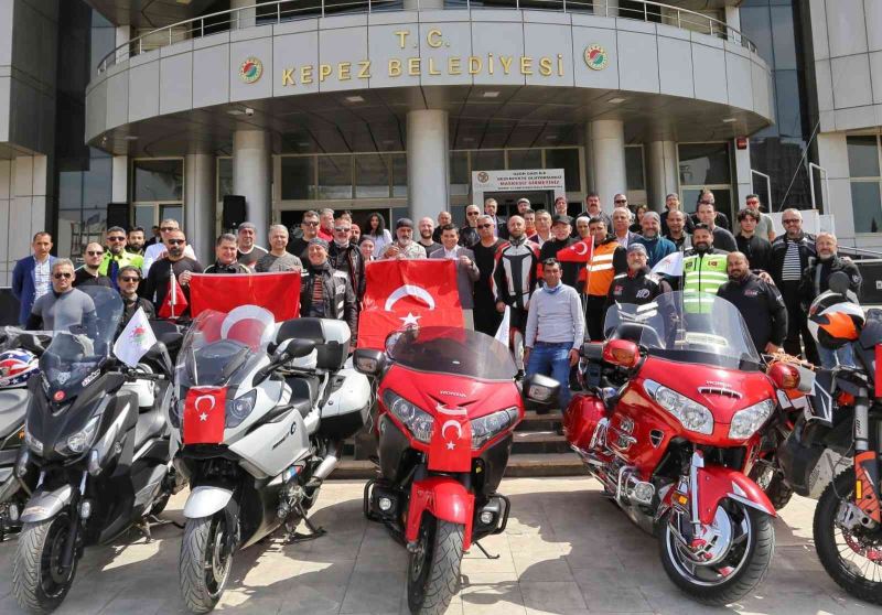 Başkan Tütüncü, motosikletçileri ‘Zafer Sürüşü’ne uğurladı
