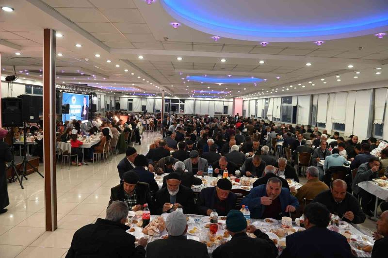 Pütürge Belediyesi’nin iftar programı ilgi gördü
