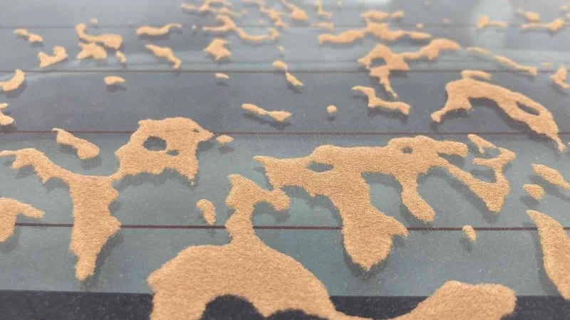 Çöl tozu Mersin’e ulaştı, araçların üzeri dikkat çekti
