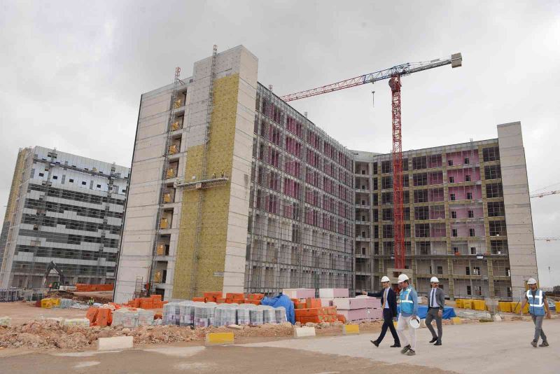 Antalya Şehir Hastanesi inşaatının yüzde 48’ tamamlandı
