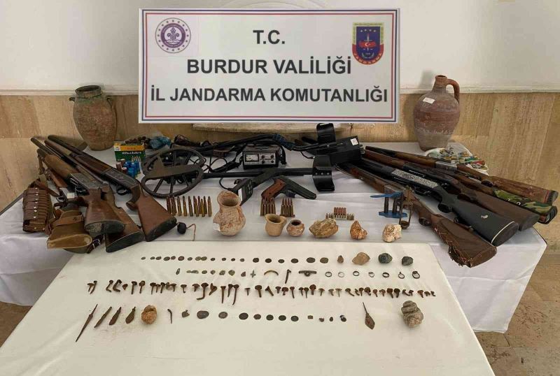 Burdur’da 119 adet muhtelif tarihi eser ele geçirildi
