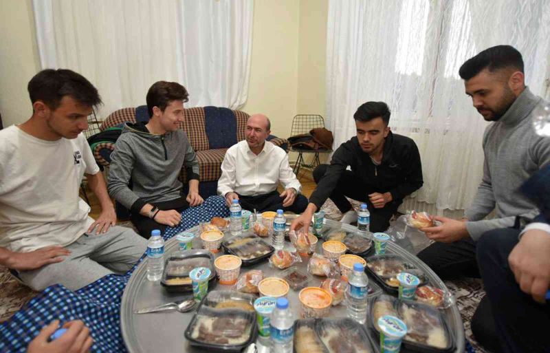 Başkan Pekyatırmacı’dan yoğun Ramazan temposu
