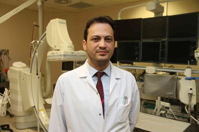 Aort darlığı operasyonu bu yöntemle risk olmaktan çıkıyor
