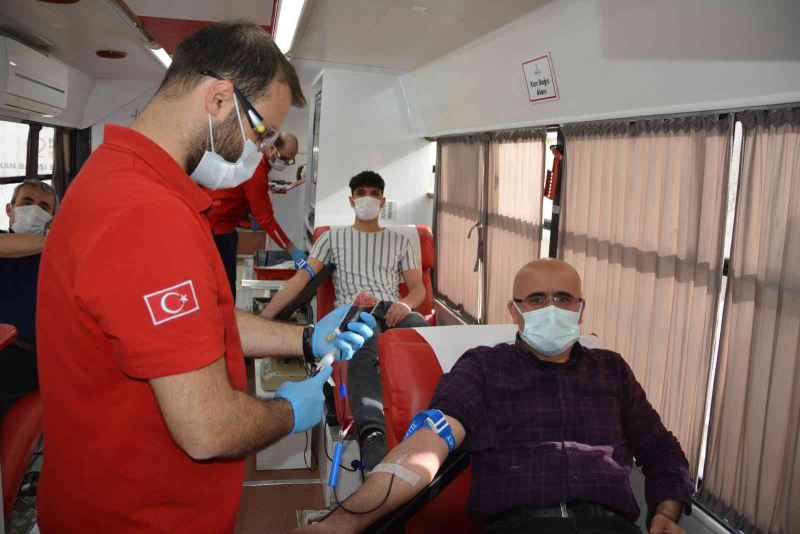 Korkuteli’nde 5 günde 372 ünite kan bağışı
