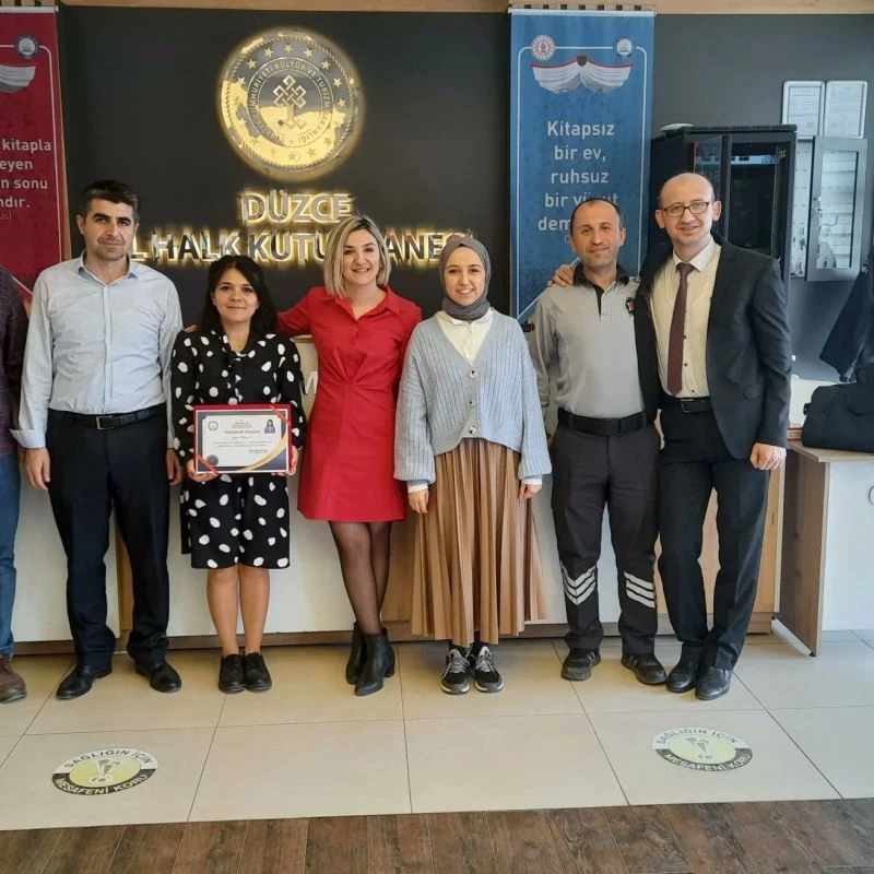 Yoğun çalışmalardan ötürü teşekkür belgesi verildi
