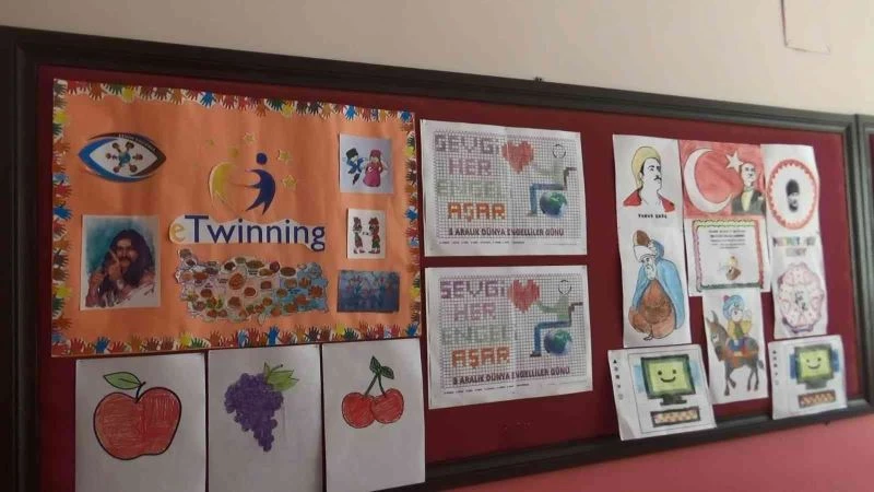 Diyarbakır’da görme engelli öğrenciler e-Twinning projesi ile engelleri ortadan kaldırıyor
