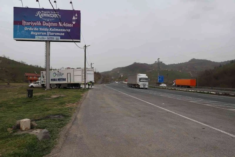 Tır şoförleri iftar saatini Ordu’ya göre ayarlıyor
