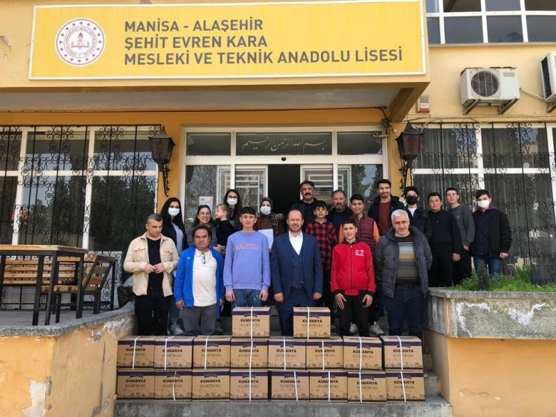 Şehitlerine bir kez daha vefalarını gösterdiler
