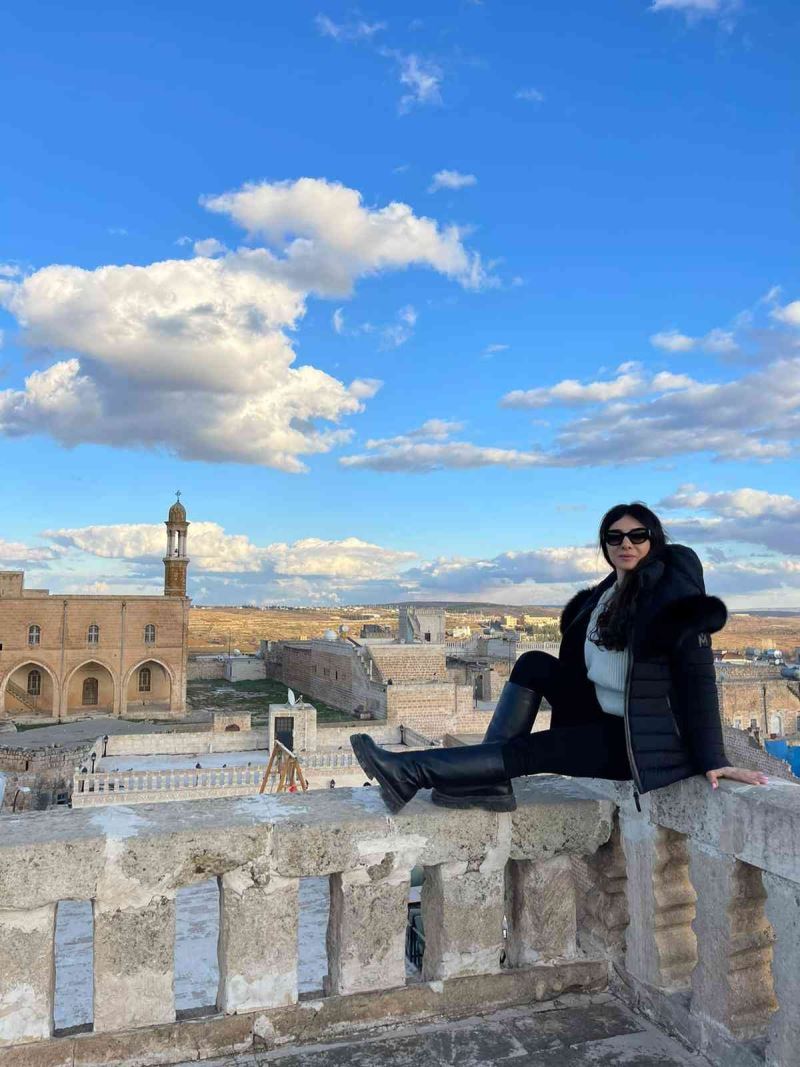 Turizm elçisi Korzay, Midyat tarihini tanıttı

