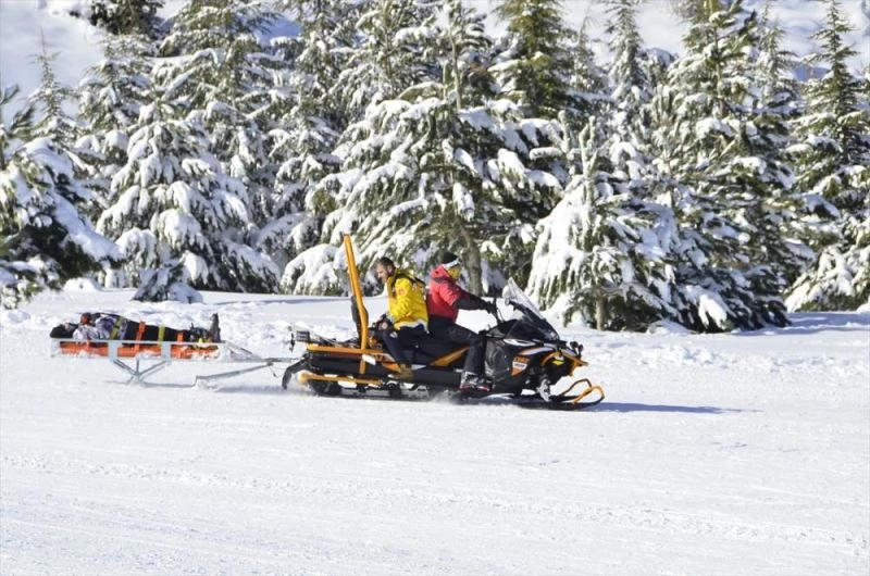 JAK ekipleri Davraz Kayak Merkezi