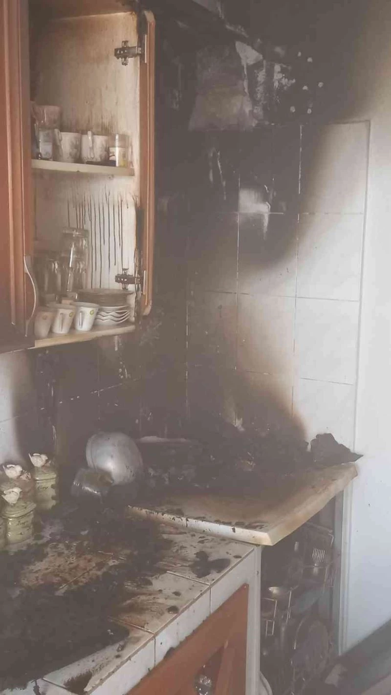 Ocakta unutulan yemek, hastanelik etti
