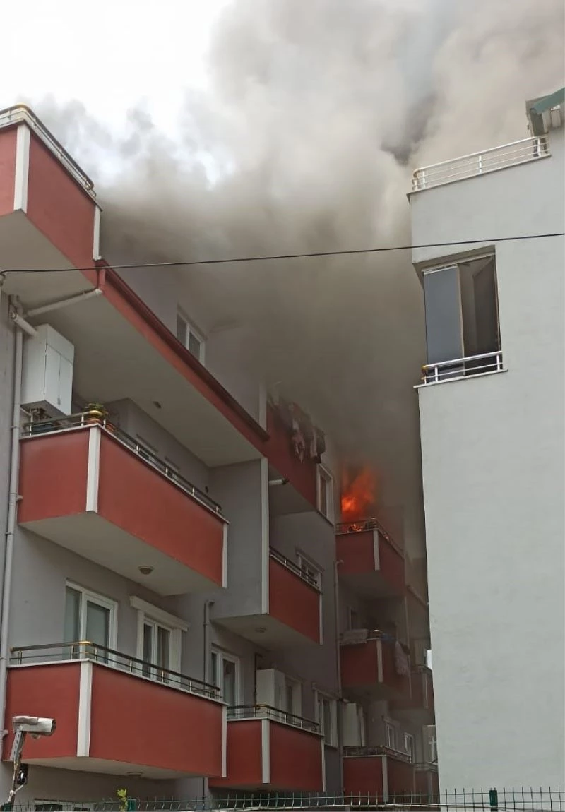 Çocuğun çakmakla oyunu kötü bitti
