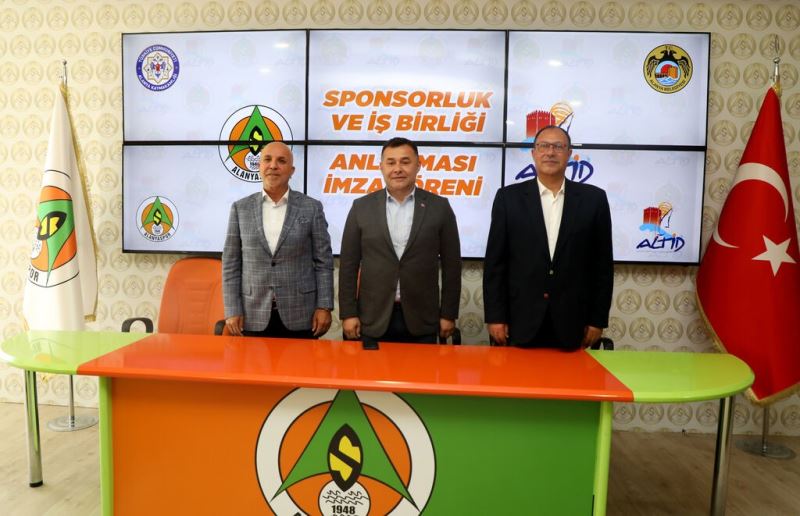 Alanya’da sahil büfelerinin bir kısmı Alanyaspor’a  gelir olacak
