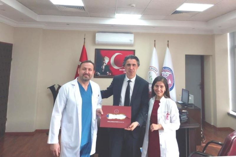 Türk Cerrahi Derneği’nden ZBEÜ’ye kurum uzmanlık eğitimi yeterlik belgesi
