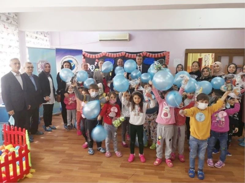 Kaymakamdan miniklere sıfır atık temalı oyuncak
