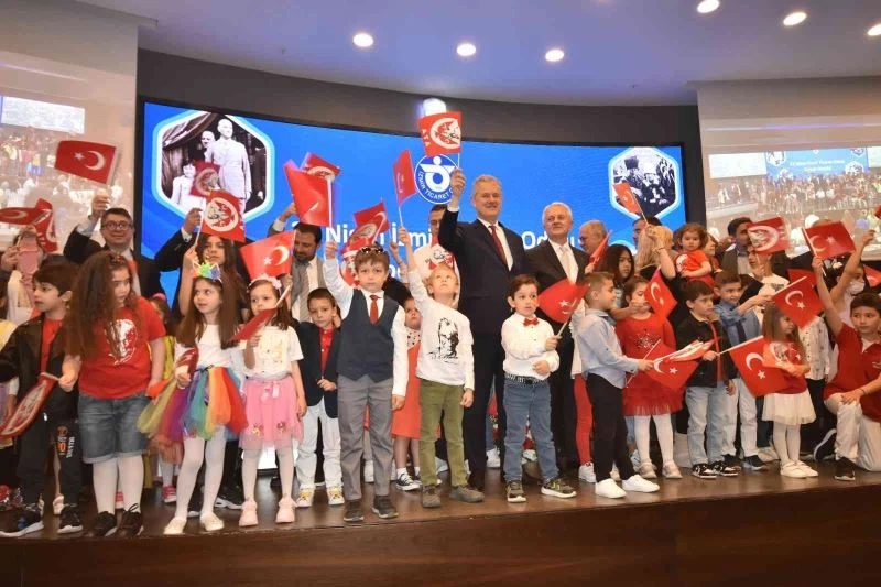 İZTO’da çocuk meclisi renkli görüntülere sahne oldu
