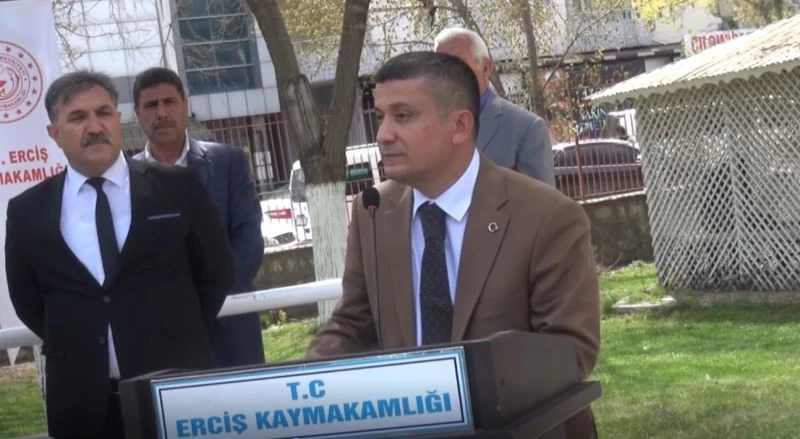 Erciş’te endemik üzüm fidanı dağıtımı
