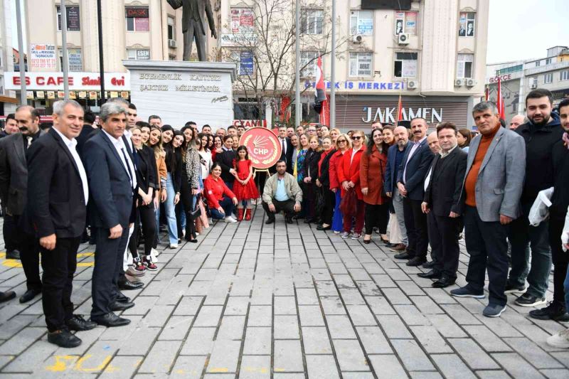 Başkan Bozkurt, 23 Nisan kutlamalarına katıldı
