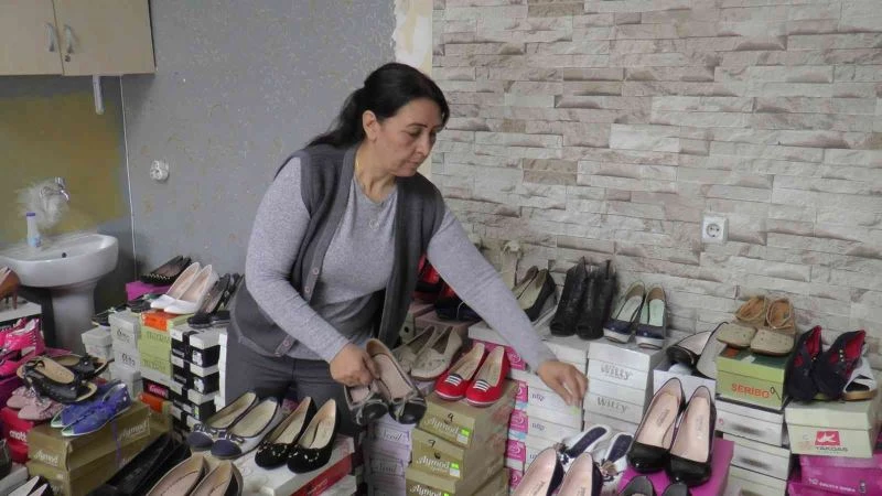 Bayramlık ayakkabılar ‘muhtardan’
