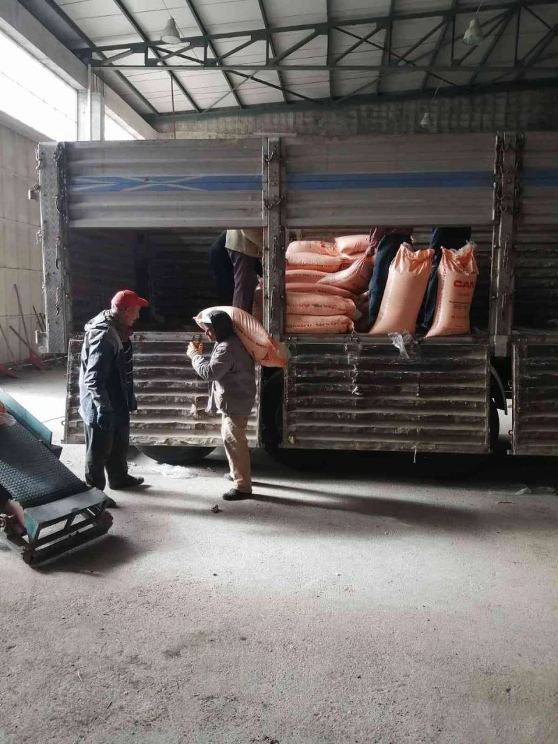 Ziraat odası, çiftçiye uygun fiyattan gübre temin etti
