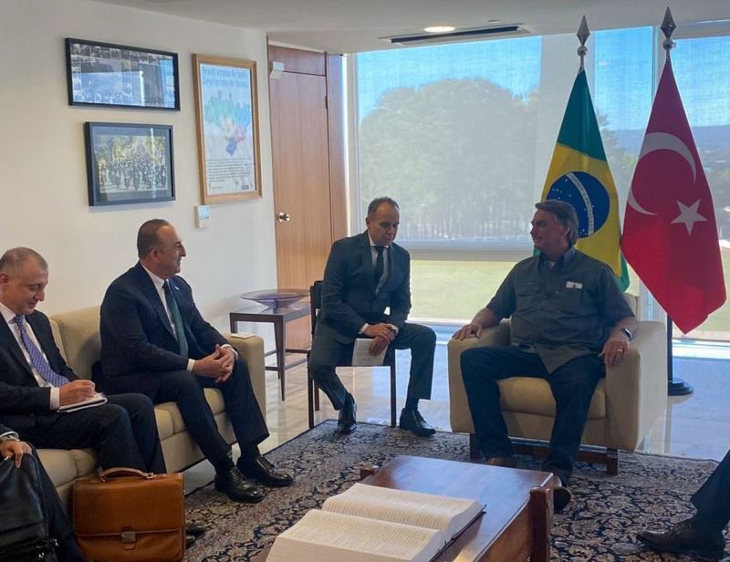 Dışişleri Bakanı Çavuşoğlu, Brezilya Devlet Başkanı Bolsonaro ile bir araya geldi
