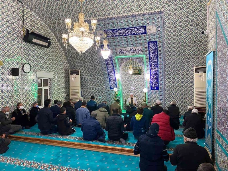 Şarköylü şehit dualarla yad edildi
