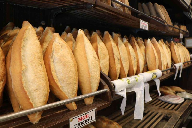 Vatandaşlardan ekmek zammına tepki
