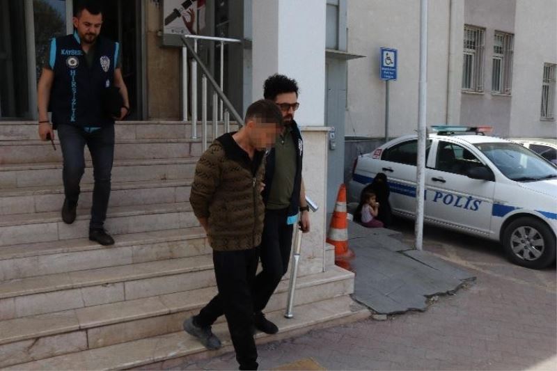 Kayseri’de boks makinalarından 16 bin TL çalan şahıs tutuklandı
