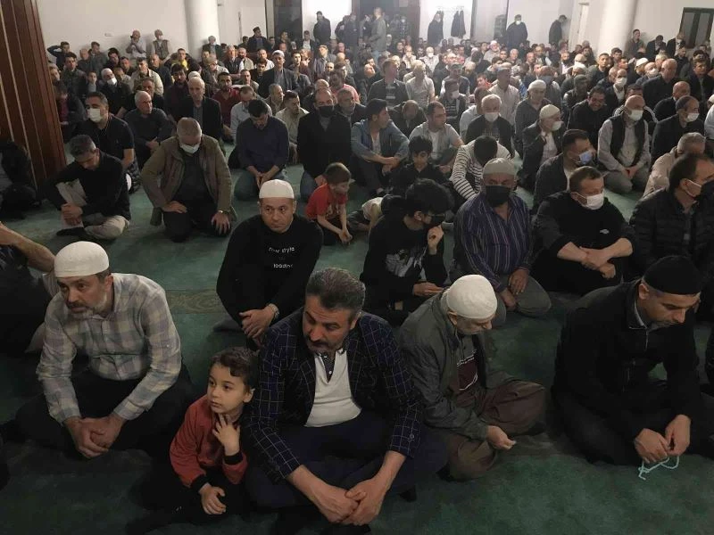 Kırklareli’nde Kadir Gecesi dualar ile idrak edildi
