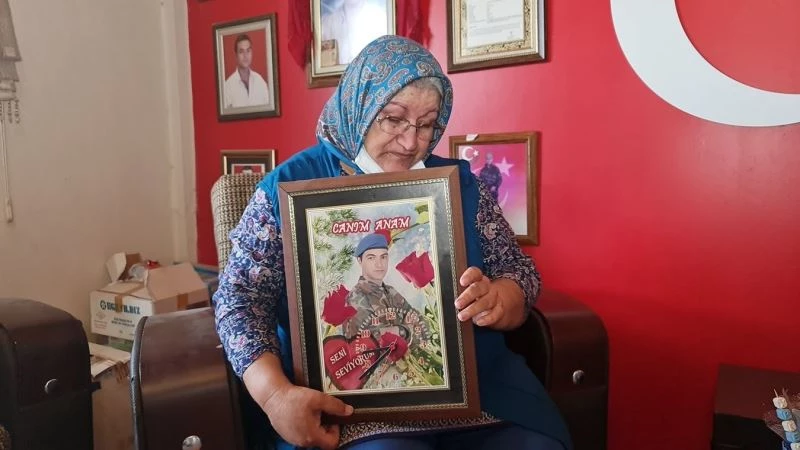 Kardeşini ve oğlunu şehit veren Nuran Polat: 