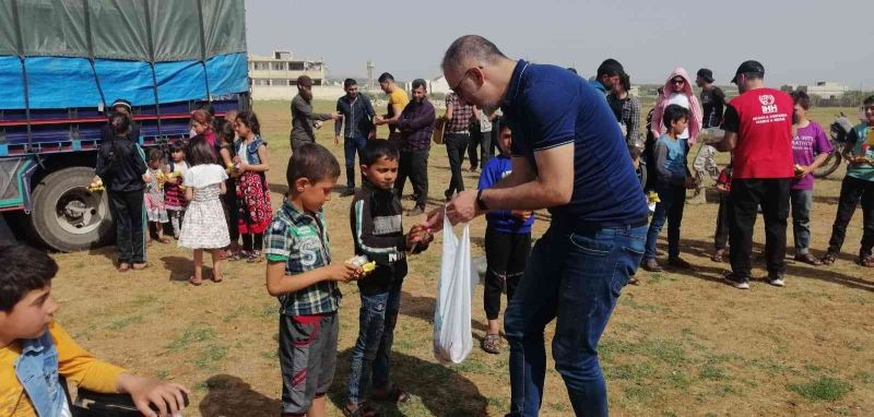 Gönüllülerden İdlib’e Ramazan yardımı

