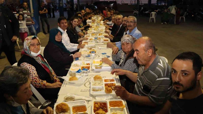 Nazilli’de 10 binlerce kişi aynı sofrada buluşuyor
