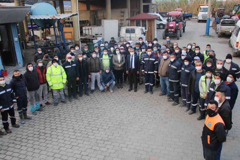 Koçarlı’da maaşlar bayram öncesi ödendi
