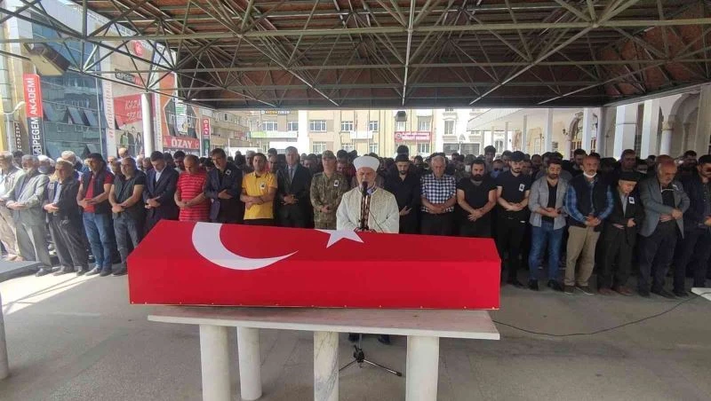 Şehit Uzman Çavuş Kesik, son yolcuğuna uğurlandı
