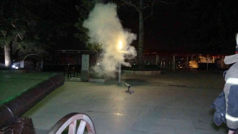 Bursa’da tarihi surlardaki top atışı yerini ses bombasına bıraktı

